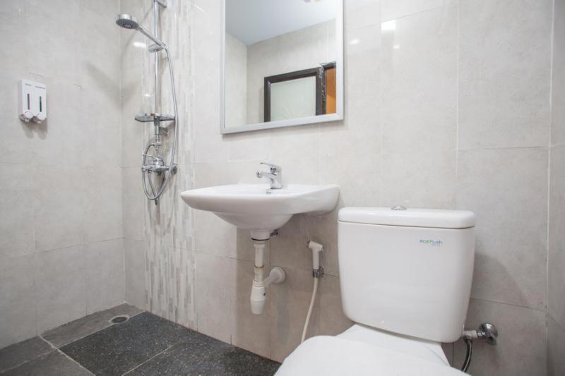 Reddoorz Premium @ Jalan Cengkeh Malang Hotel Bilik gambar