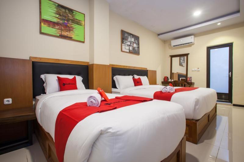 Reddoorz Premium @ Jalan Cengkeh Malang Hotel Bilik gambar